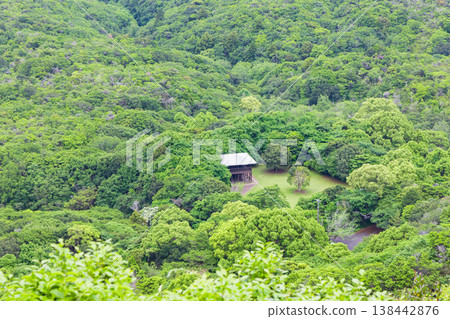 Yokoyama Observatory and the coastline of Ago Bay in late May (Shima, Mie Prefecture) Yokoyama Observatory and the coastline of Ago Bay in late May (Shima, Mie Prefecture) 138442876