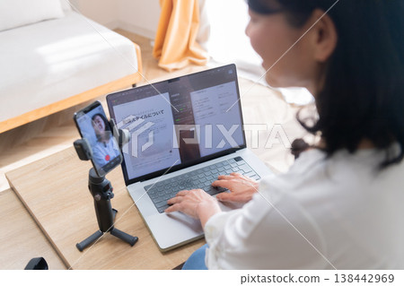 YouTuber, video creator, recording, video distribution, video production, computer, live streaming, streaming scene 138442969