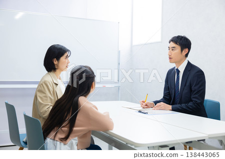 三方面試 138443065