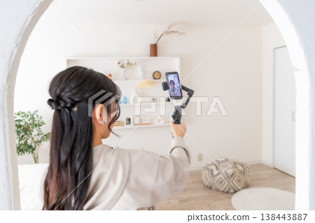 Video production, filming methods, property tours, wireless microphones, recording, video streaming, female influencers, influencers Video production, filming methods, property tours, wireless microphones, recording, video streaming, female influencers, influencers 138443887