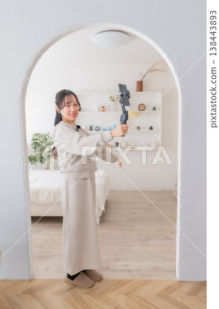 Video production, filming methods, property tours, wireless microphones, recording, video streaming, female influencers, influencers Video production, filming methods, property tours, wireless microphones, recording, video streaming, female influencers, influencers 138443893