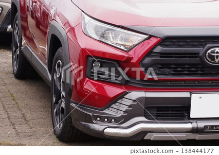 汽車圖片：Toyota RAV4 Adventure 的前臉 138444177
