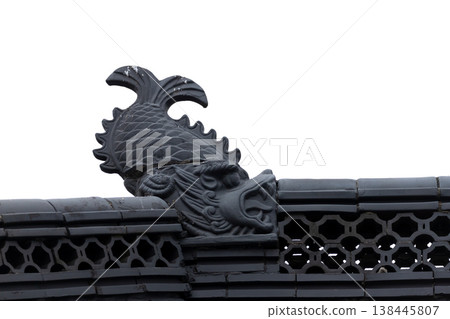 Chiwen is a traditional roof ornament found on Chinese temples and palaces. Chiwen is a traditional roof ornament found on Chinese temples and palaces. 138445807
