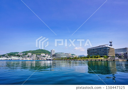 從長崎港眺望稻佐山 從長崎港眺望稻佐山 138447325