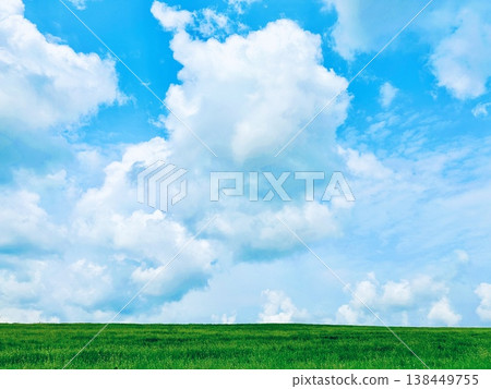 Blue sky and vast grasslands Blue sky and vast grasslands 138449755
