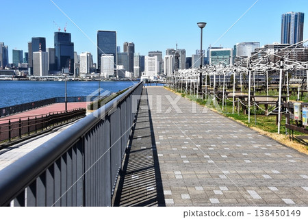東京江東區豐洲古魯裡公園步道及高樓 138450149