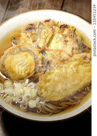 Piping hot tempura soba 138451234