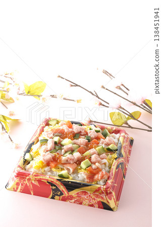 配料豐富的散壽司 配料豐富的散壽司 138451941