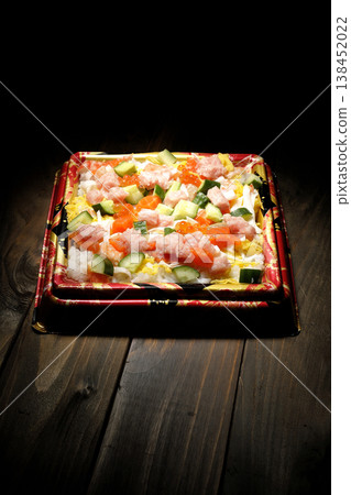 配料豐富的散壽司 138452022