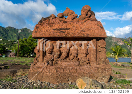 Ancient tiki carvings at Tohua Temehea, Taiohae, Nuku Hiva, French Polynesia 138452199