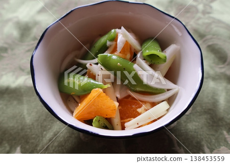 新洋蔥柑橘沙拉 新洋蔥柑橘沙拉 138453559