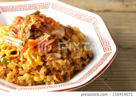 一份辣味泡菜炒飯。 一份辣味泡菜炒飯。 138454071