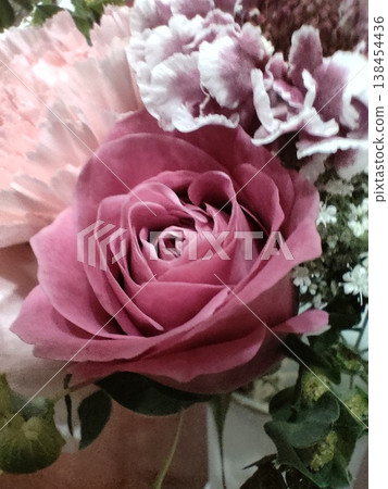 Bouquet of roses Bouquet of roses 138454436