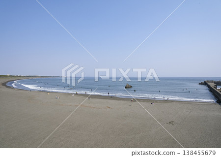 Oiso Beach in Shonan boasts a long stretch of sandy shore. Oiso Beach in Shonan boasts a long stretch of sandy shore. 138455679