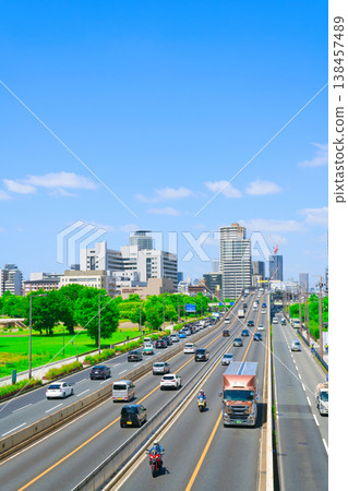 【大阪府】六月 - 街景與阪神高速公路 138457489