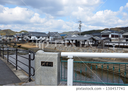 Yanai River and the townscape with white walls (Yanai City, Yamaguchi Prefecture) Yanai River and the townscape with white walls (Yanai City, Yamaguchi Prefecture) 138457741