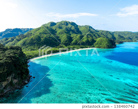 Ida Beach (Iriomote Island, Okinawa Prefecture) Ida Beach (Iriomote Island, Okinawa Prefecture) 138460742