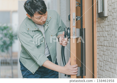 Front door lock trouble Front door lock trouble 138461958