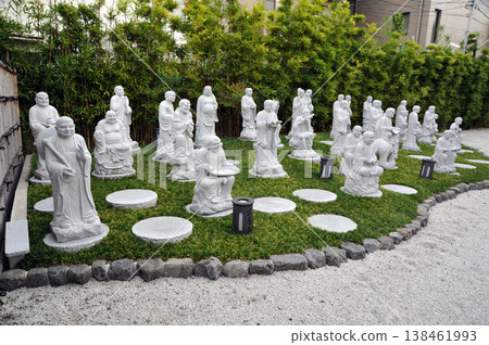 康根的拉坎雕像 138461993