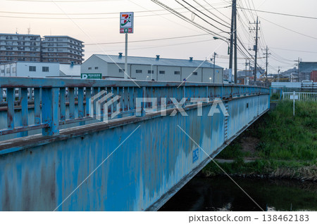 Springtime scenery along the Kurome River in Asaka City, Saitama Prefecture. Springtime scenery along the Kurome River in Asaka City, Saitama Prefecture. 138462183