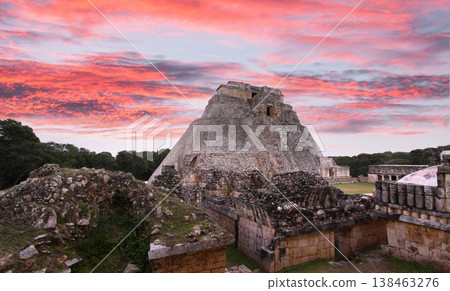 Pyramid of the magician, Uxmal, Yucatan, Mexico Pyramid of the magician, Uxmal, Yucatan, Mexico 138463276