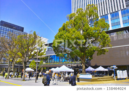 A view of the new commercial facility that opened in March 2026 in front of the south exit of Kannai Station in spring. 138464024