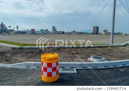 這是鹿兒島縣霧島市隼人站東出口附近正在開發的區域的景象(截至 2026 年 4 月)。 這是鹿兒島縣霧島市隼人站東出口附近正在開發的區域的景象(截至 2026 年 4 月)。 138465714