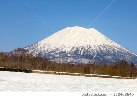 Early April, Hokkaido, Shiribeshi, Niseko, clear skies, spring seems to have arrived, Ezo Fuji, Mt. Yotei, Niseko, Kimobetsu, Kutchan, Kyogoku, Early April, Hokkaido, Shiribeshi, Niseko, clear skies, spring seems to have arrived, Ezo Fuji, Mt. Yotei, Niseko, Kimobetsu, Kutchan, Kyogoku, 138468640