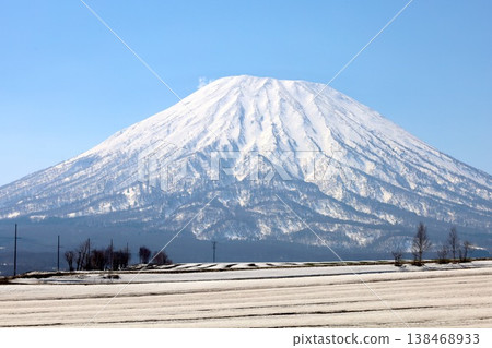 四月初，北海道，尻部，新雪谷，晴空萬裡，春天似乎已經到來，蝦夷富士，羊蹄山，新雪谷，喜茂別，俱知安，京極， 138468933