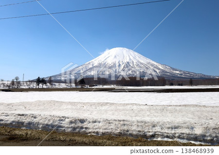 四月初，北海道，尻部，新雪谷，晴空萬裡，春天似乎已經到來，蝦夷富士，羊蹄山，新雪谷，喜茂別，俱知安，京極， 138468939