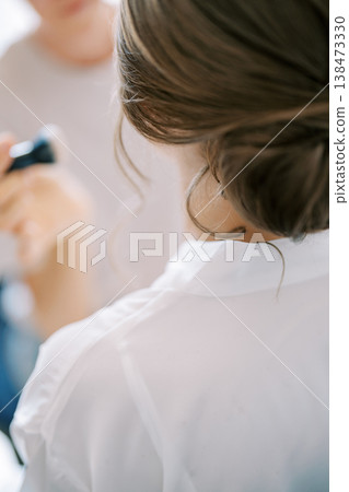 Woman Style Salon. Calm Scene Of Hair Being Styled Professionally 138473330