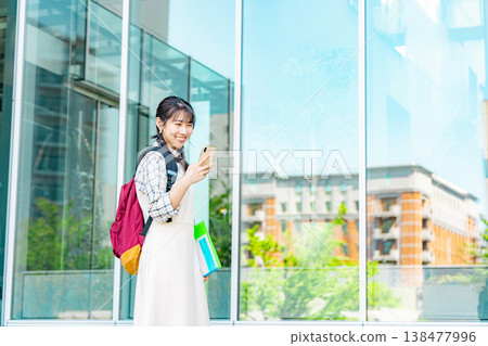 女大學生 女大學生 138477996