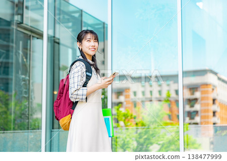 女大學生 女大學生 138477999