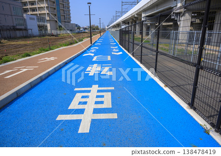 Bicycle exclusive road 138478419