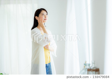 Young woman, beauty image Young woman, beauty image 138479084