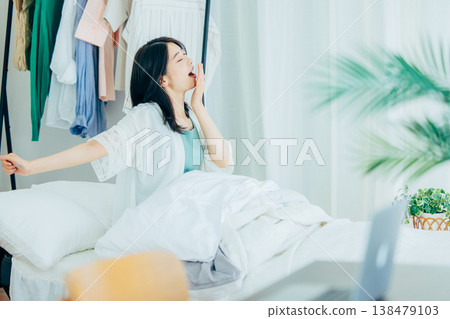 醒來的女人 138479103