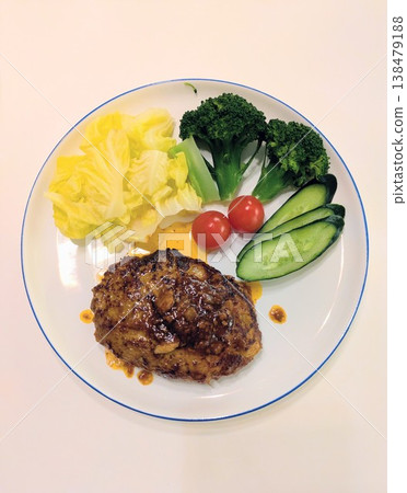 Hamburg steak and vegetable salad Hamburg steak and vegetable salad 138479188