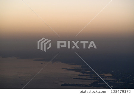 從空中俯瞰的日落景色 從空中俯瞰的日落景色 138479373