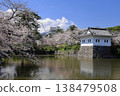 日本的春天：小田原城的天守閣和櫻花樹 138479508