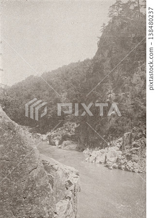攝於1894年的老照片,地點:長野縣飯田市天龍峽 攝於1894年的老照片,地點:長野縣飯田市天龍峽 138480237