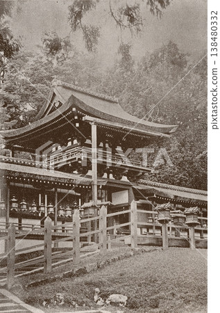 老照片,1894 年,奈良春日大社仲門。 老照片,1894 年,奈良春日大社仲門。 138480332