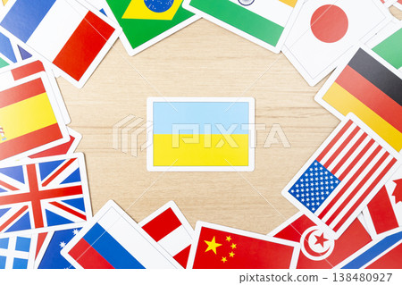 The Ukrainian flag and many flag cards 138480927