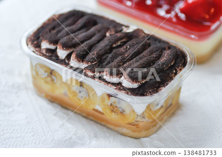 banoffee or banoffee pie , banoffee cake or banana cake in the box banoffee or banoffee pie , banoffee cake or banana cake in the box 138481733