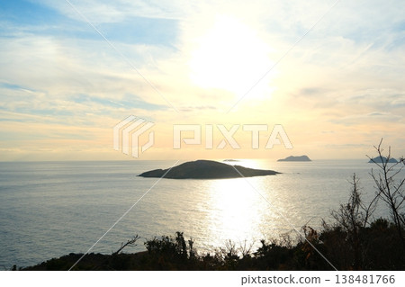 長崎縣五島列島小千花島斑島公園日落 長崎縣五島列島小千花島斑島公園日落 138481766