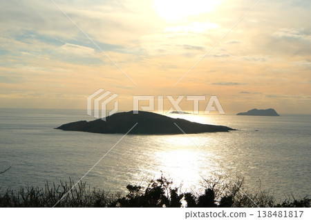 長崎縣五島列島小千花島斑島公園日落 長崎縣五島列島小千花島斑島公園日落 138481817