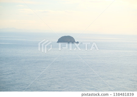 長崎縣五島列島小千花島斑島公園日落 長崎縣五島列島小千花島斑島公園日落 138481839