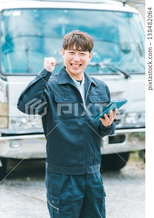 Tablet devices and truck drivers 138482064