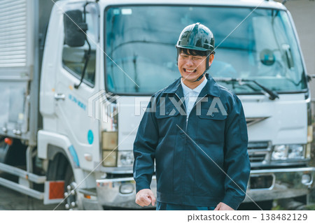 哭泣的卡車司機 138482129