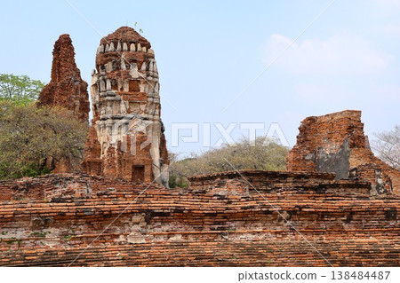 Wat Phra Mahathat 7 in Ayutthaya, Thailand Wat Phra Mahathat 7 in Ayutthaya, Thailand 138484487