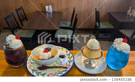 Anmitsu, retro pudding, and cream soda 138485186
